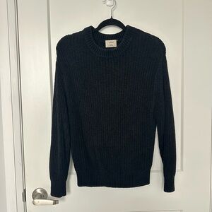 Aritzia Wilfred Black Soft Crewneck Knit Sweater - Size Medium